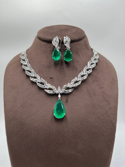 Imperial Shine Necklace