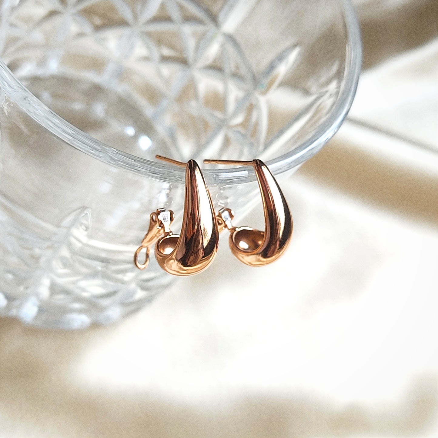 Chandra Moon Hoops Earrings - Rose Gold