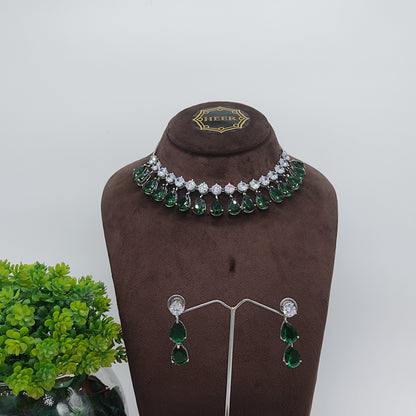 Emerald Glow Necklace