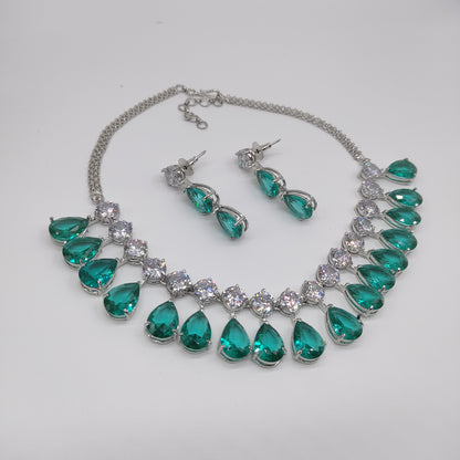 Emerald Glow Necklace