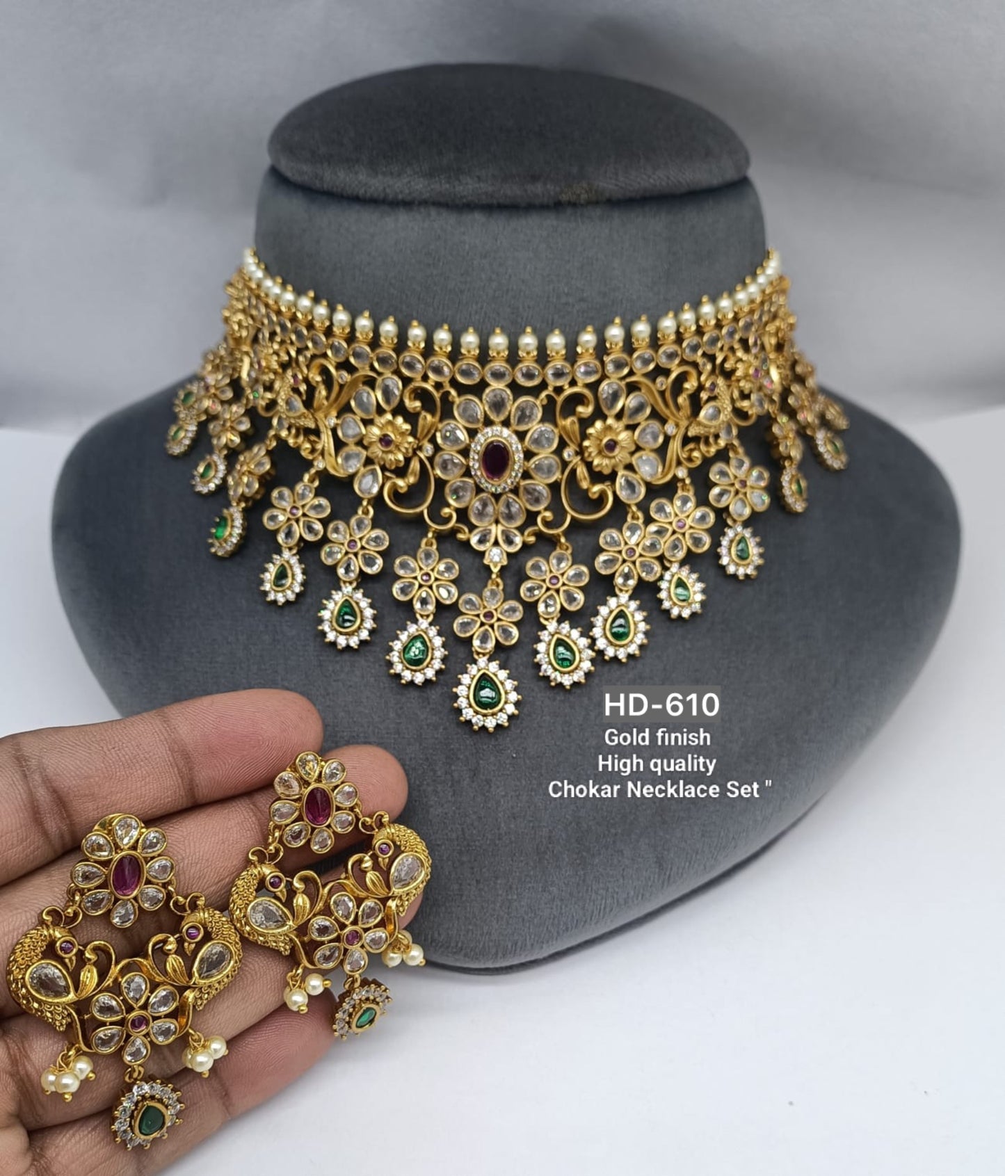 Sabhya Necklace
