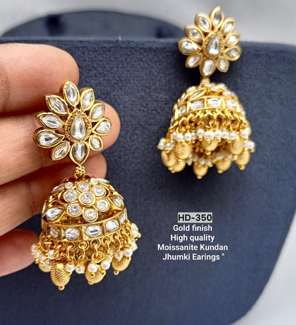 Mozo Jhumki