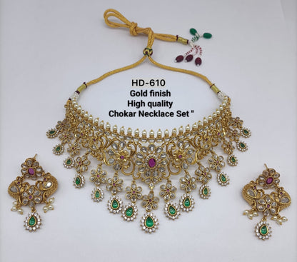 Sabhya Necklace