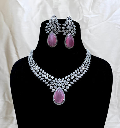 Luna Leaf Necklace