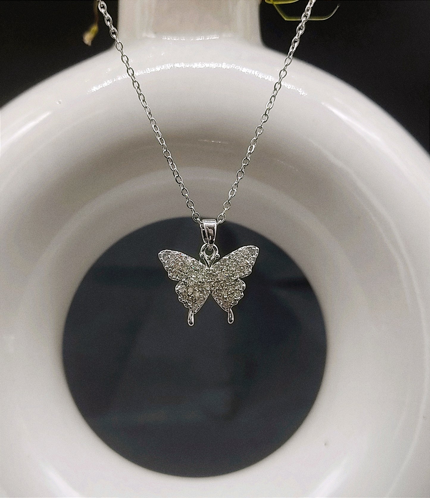 Luna Butterfly Chain - Silver